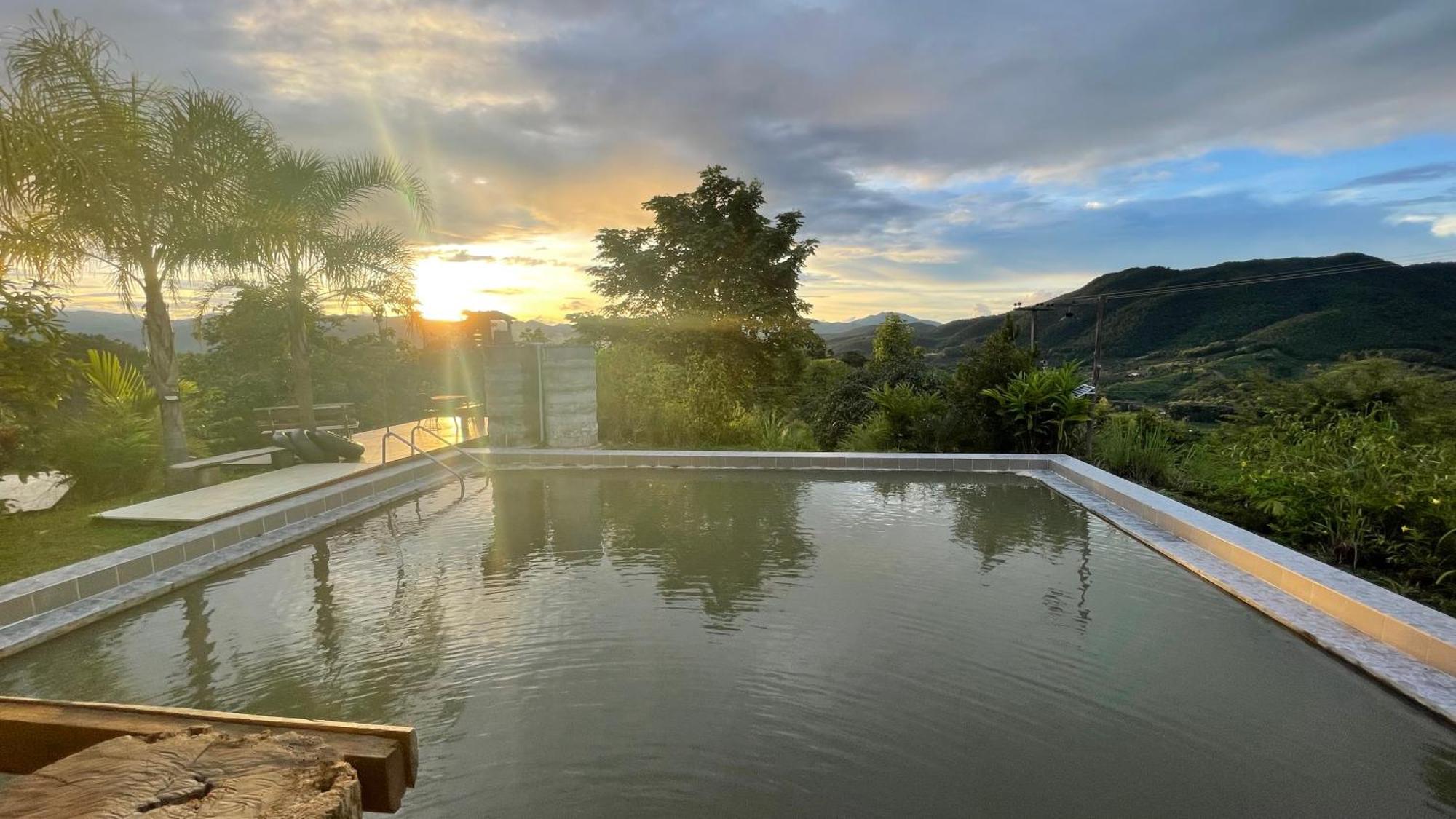 Monsonkeang Camping View ม่อนสันเกี๋ยง Mae Chaem Esterno foto